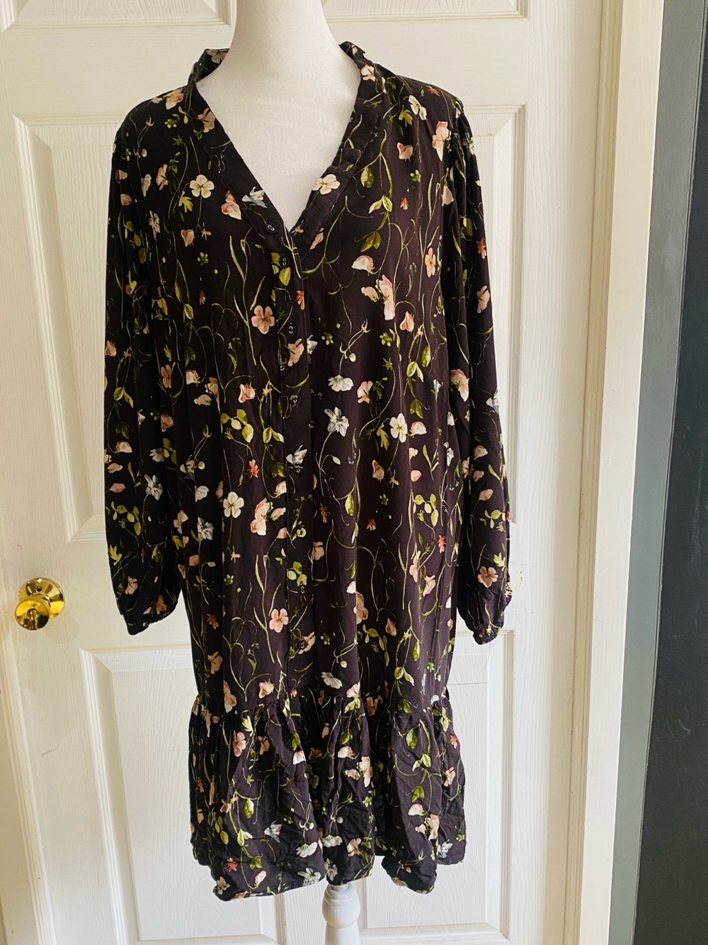 H and M patterned Viscose dress size xl